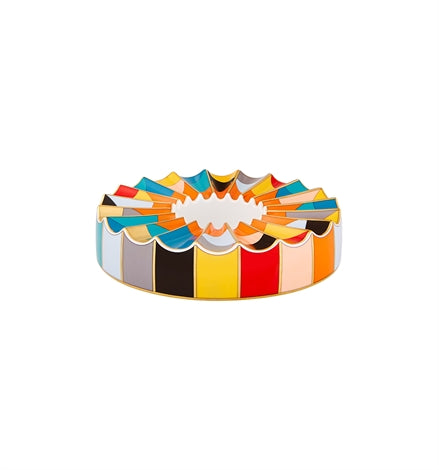 Vista Alegre | Futurismo Catchall Tray: A circular bangle with scalloped edges, showcasing vibrant enamel color bands, embodying a modern artistic reinterpretation.