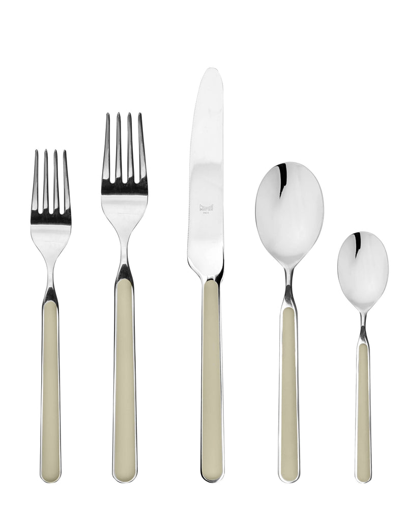 Mepra SPA - Place Set 5 Pcs Fantasia: Red, features elegant stainless steel cutlery with welded handles, double serration knives, suitable for durable, elegant dining.