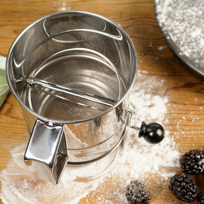 Crank Style Flour Sifter | 5 Cup