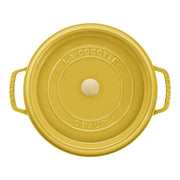 Staub | Round Cocottes - 7 qt Citron: A durable, enameled-cast-iron Dutch oven with a self-basting lid, ideal for even heat distribution and exceptional cooking results.