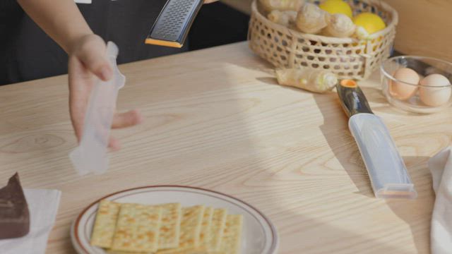 Rösle | Coarse Grater with Wire Handle - Coarse Grater