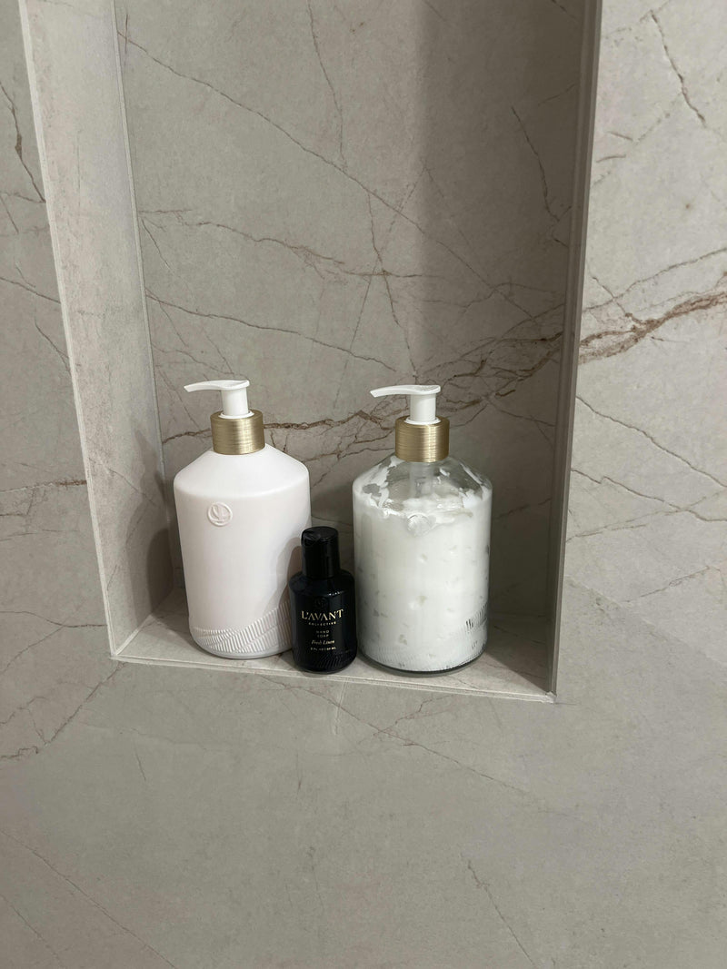 L'AVANT Collective | Empty Glass Bottle Clear, White Pump