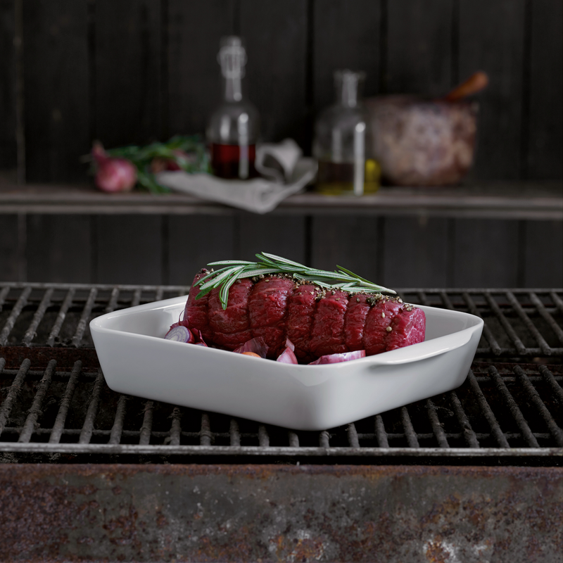 Pillivuyt Square Bakers - Extra Large - 3 qt, crafted in durable porcelain, ideal for oven-to-table use with excellent heat retention and non-stick properties.