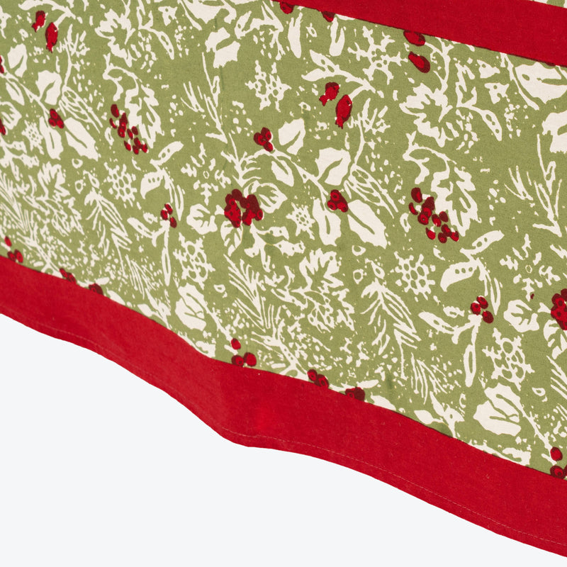 Couleur Nature - Baies de Houx Red & Green Tablecloth: 71" x 71"