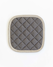 MagicLinen - Linen pot-holder, grey, square-shaped, featuring quilted detailing and hanging loop, ideal for heat protection in the kitchen. Perfect for stylish, practical cooking.