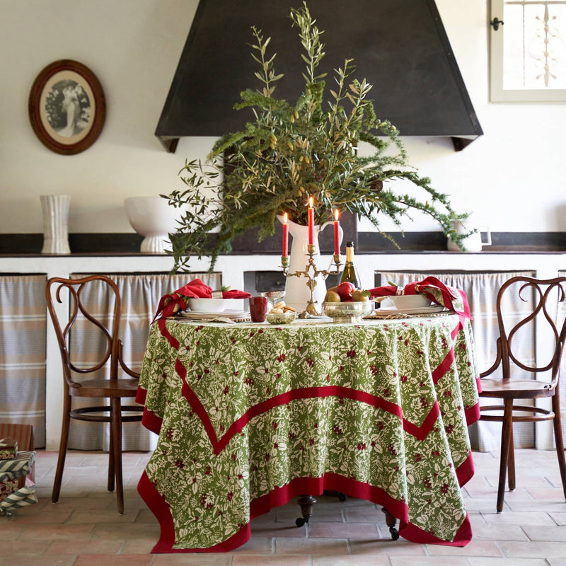 Couleur Nature - Baies de Houx Red & Green Tablecloth: 71" x 71"
