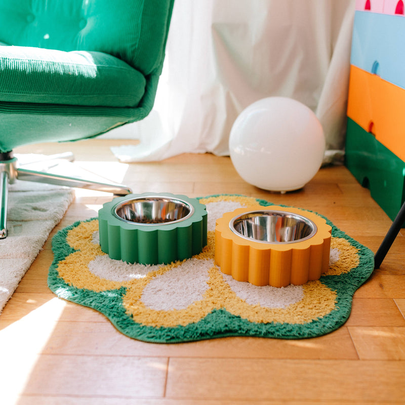 Oscar & co - Dog bowl in the shape of a daisy: Kaki / S