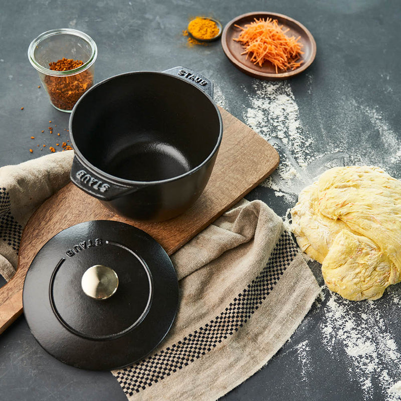 Staub | 1.5 Qt Petite French Oven - Black