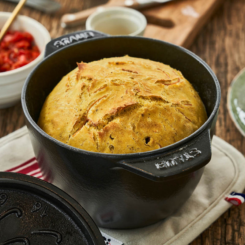 Staub | 1.5 Qt Petite French Oven - Grenadine