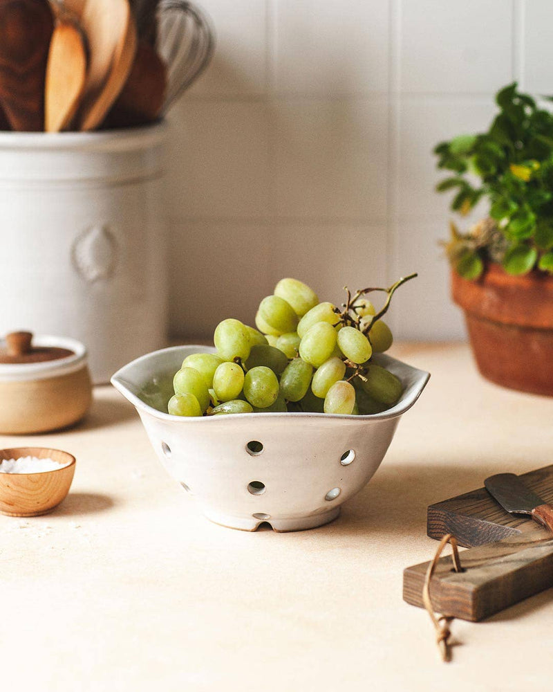 Farmhouse Pottery | Windrow Berry Bowl, Bowl
