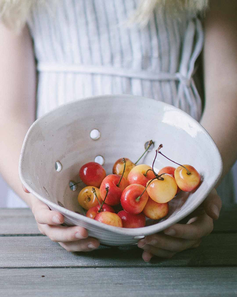 Farmhouse Pottery | Windrow Berry Bowl, Bowl