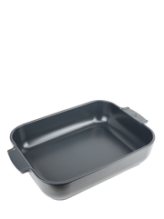 Peugeot | Appolia Rectangular Baking Dish, Slate, features a durable, non-stick metal design with small handles, ideal for retaining heat and stylish presentation.