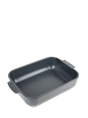 Peugeot | Appolia Rectangular Baking Dish in slate with non-stick surface, short handles, and high rim, ideal for roasting meats or baking casseroles.