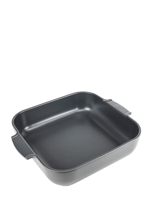 Peugeot | Appolia Square Baking Dish 14 inches, Slate. A metal baking pan with short handles and nonstick coating, ideal for cooking lasagnes and gratins.