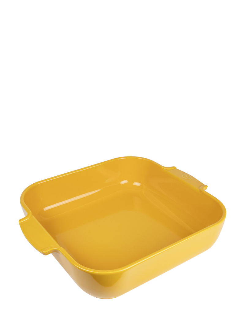 Peugeot | Appolia Square Baking Dish 14 inches in saffron yellow with built-in handles, ideal for even cooking of meats, fish, and gratins.