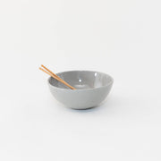 Sarah Kersten - Ramen Bowl: Straw, with chopsticks, ideal for noodles and versatile for salads or rice dishes. Perfectly designed for everyday tableware.