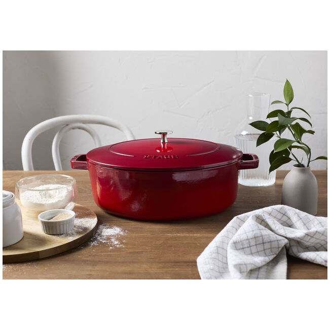 Staub | Wide Oval Dutch Oven