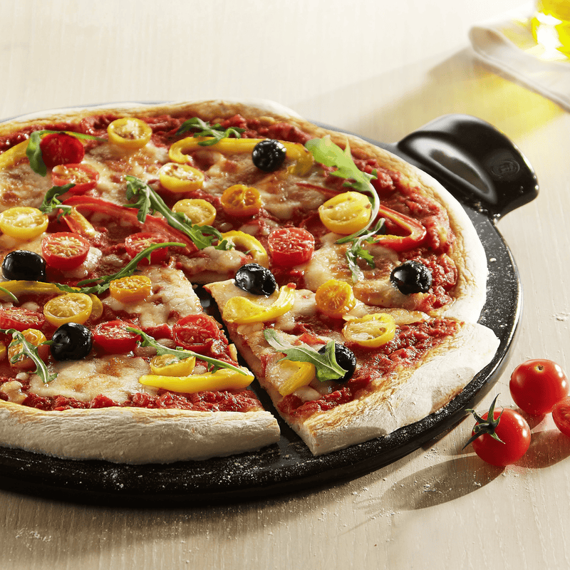 Emile Henry | Smooth Pizza Stone, Charcoal