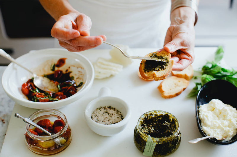 Farmhouse Pottery | Laurel Pot Brush Set