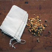 Oliver Pluff & Company - Wine Spices Wassail Kit: Muslin bags and dried spices for mulling wine, featuring citrus peel, allspice, cloves, and cinnamon for brewing 3 gallons.