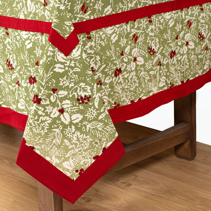 Couleur Nature - Baies de Houx Red & Green Tablecloth: 71" x 71"