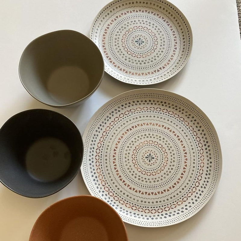 TarHong | Planta Matte Salad Plate - Dune, a set of shatterproof, scratch-resistant salad plates with organic edges, ideal for outdoor dining or family meals.