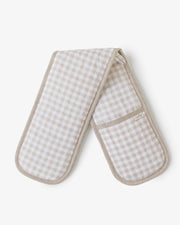 MagicLinen - Double oven mitt in forest green gingham, designed to protect hands and arms, made from excess linen textile for a zero-waste initiative.