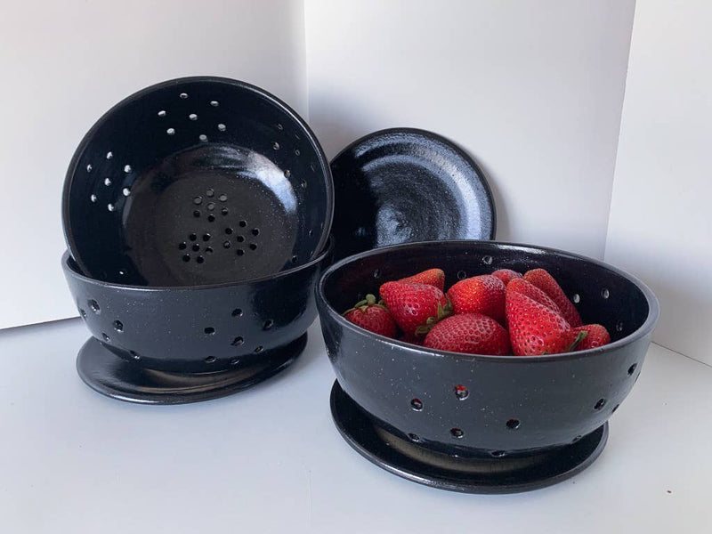RachaelPots - Large Berry Bowl With Dish: Dark Blue