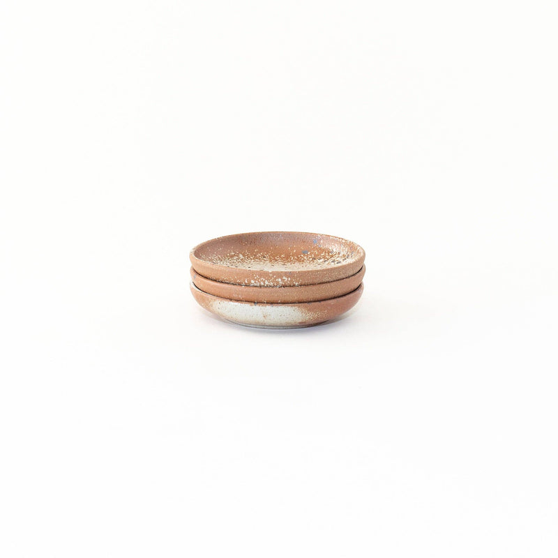 Sarah Kersten - Olive Dish: Basin Collection. This small, versatile dish is ideal for serving olives or bread, embodying elegance and functionality in your kitchen.