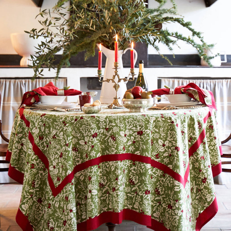 Couleur Nature - Baies de Houx Red & Green Tablecloth: 71" x 71"