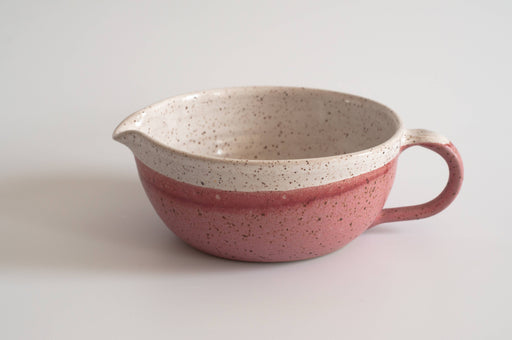RachaelPots - Salad Dressing Bowl: Pink, a speckled ceramic bowl with garlic scraper, handle, and pour spout, ideal for dressings or personal use.