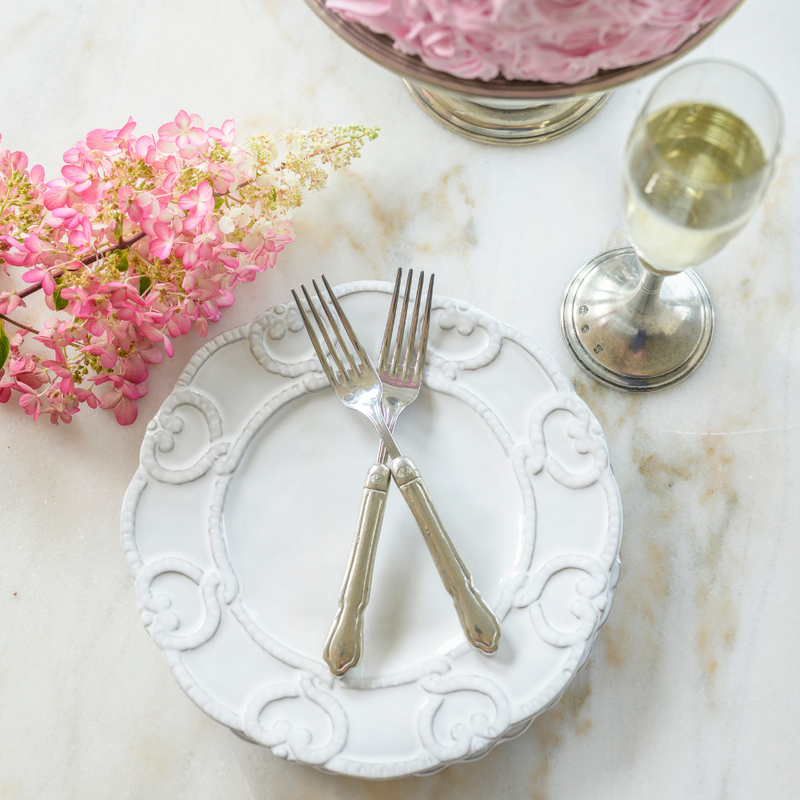 Arte Italica & Crown Linen Designs | Bella Bianca Antique Lace Salad/Dessert Plate