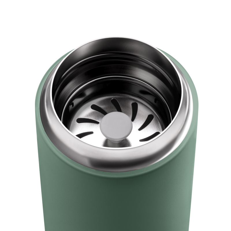 FELLOW | Carter Move Mug, Smoke Green / 16 oz shown with an infuser insert, designed for flavor retention and spill-free portability.