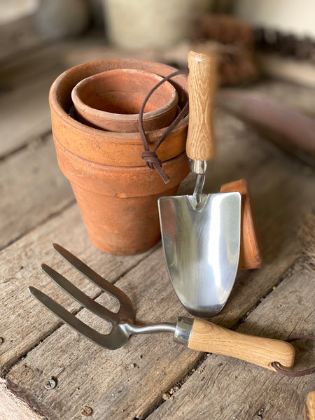 Earth & Nest | Children's Garden Tool Set