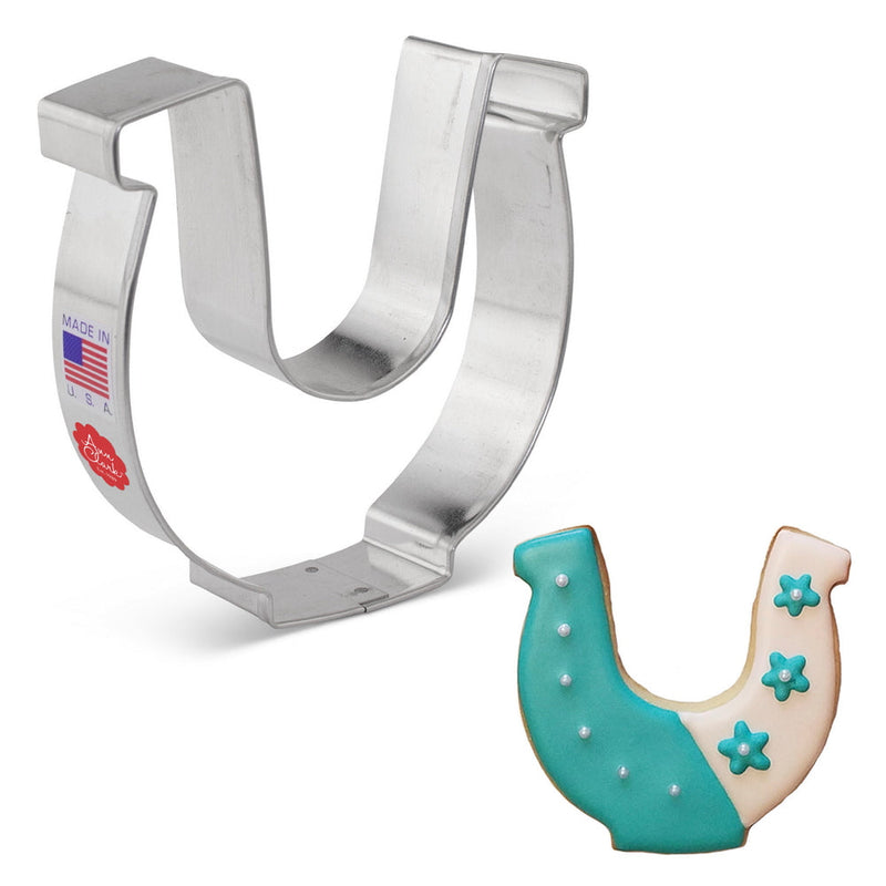 Ann Clark Horseshoe cookie cutter with matching cookie, perfect for enhancing baking creativity. Made in Vermont, ideal for home and professional bakers.
