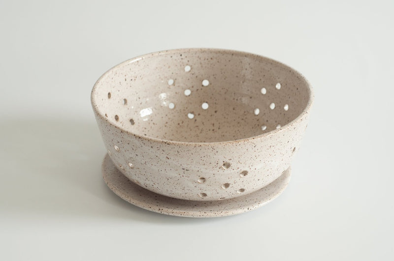 RachaelPots | Large Berry Bowl With Dish, White