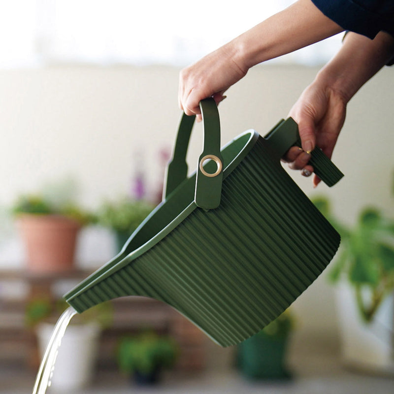 Hachiman Garden Beetle small watering can in Garden Green outdoors