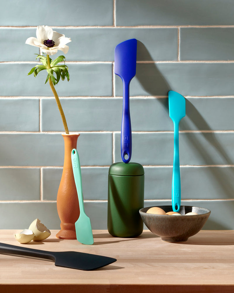GIR Get It Right | GIR Skinny Spatula, Black