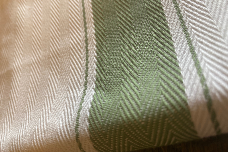Baroni | Italian Kitchen Towel - Herringbone Green crafted from 100% cotton, showcasing an elegant herringbone weave, ideal for adding sophistication to daily kitchen tasks.