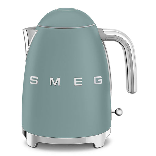 Smeg | Kettle - Jade: Retro-style electric kettle with chrome accents, 1.7L capacity, soft-opening lid, and 360° swivel base for convenient use.