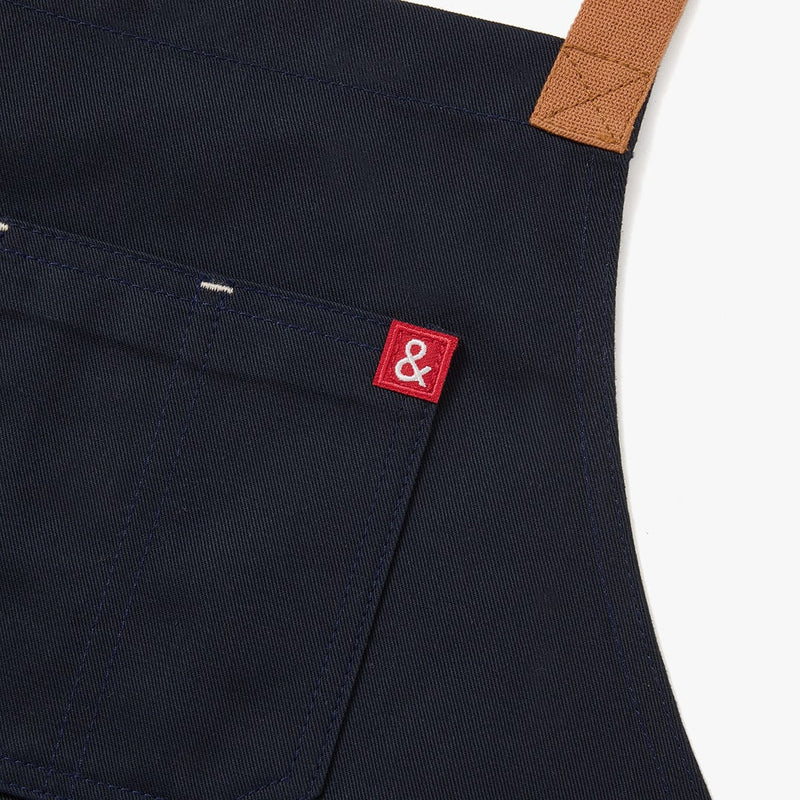 Hedley & Bennett All Day Crossback Apron, Midnight Blue — construction detail