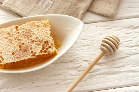 Etú HOME | Beechwood Bavarian Honey Dripper