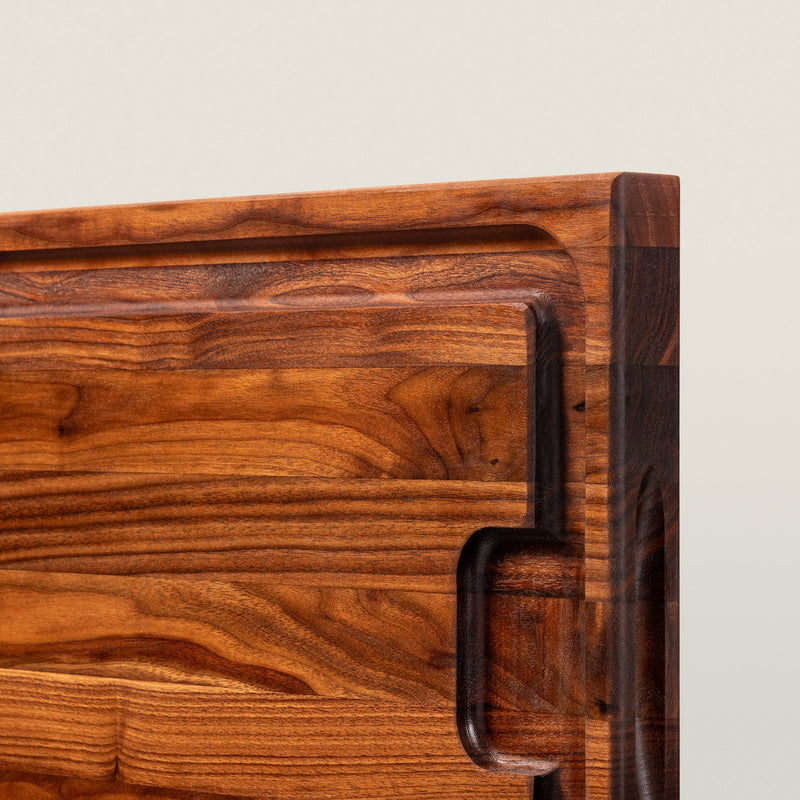 John Boos | Walnut Edge Grain Au Jus Board, 20 x 15 x 1.5 inches