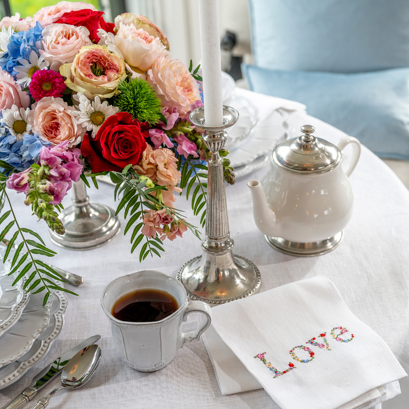 Arte Italica & Crown Linen Designs | Bella Bianca Beaded Mug