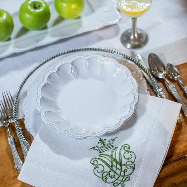 Arte Italica & Crown Linen Designs | Bella Bianca Medallion Pasta/Soup Bowl