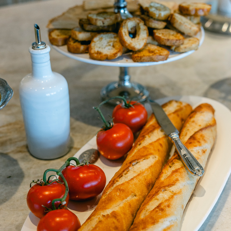 Arte Italica & Crown Linen Designs | Bella Bianca Tall Oil Bottle