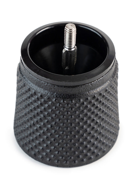 Peugeot | Bali Cast Iron Pepper Mill, Black: Compact, conical mill with a knurled knob, ideal for enhancing culinary experiences with its Sichuan pepper filling.