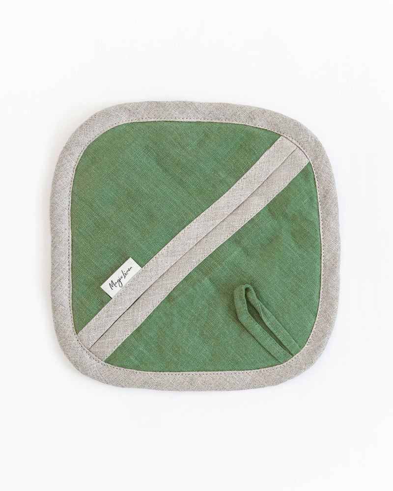 MagicLinen - Linen pot-holder featuring quilted detailing, heat-insulating padding, and a loop for hanging, ideal for stylish and practical kitchen use.