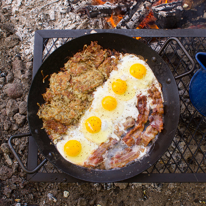 Lodge | Seasoned Carbon Steel Dual Handle Pan