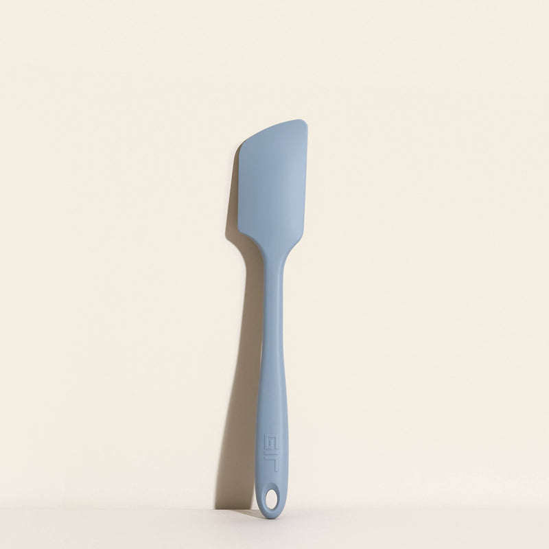 GIR Get It Right - GIR Ultimate Spatula: Sprinkles, featuring a seamless design ideal for versatile kitchen use, displayed on a white surface.